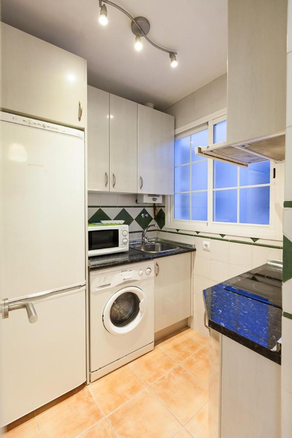 Peral Home Cozy Apartment Севилья Экстерьер фото